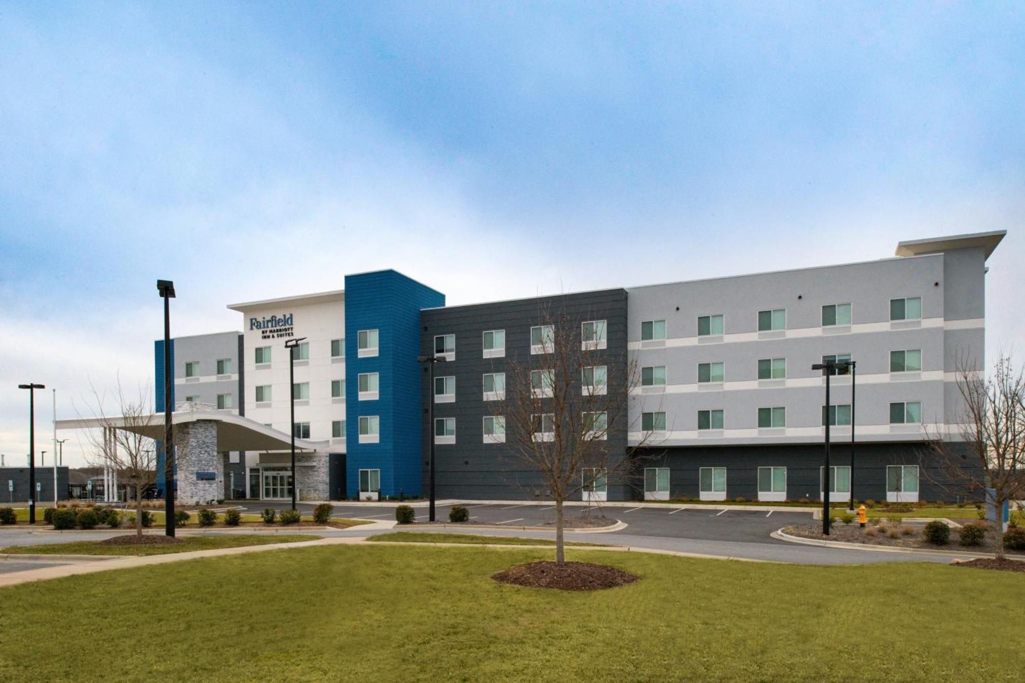 Fairfield Inn & Suites By Marriott Charlotte University Research Park Экстерьер фото